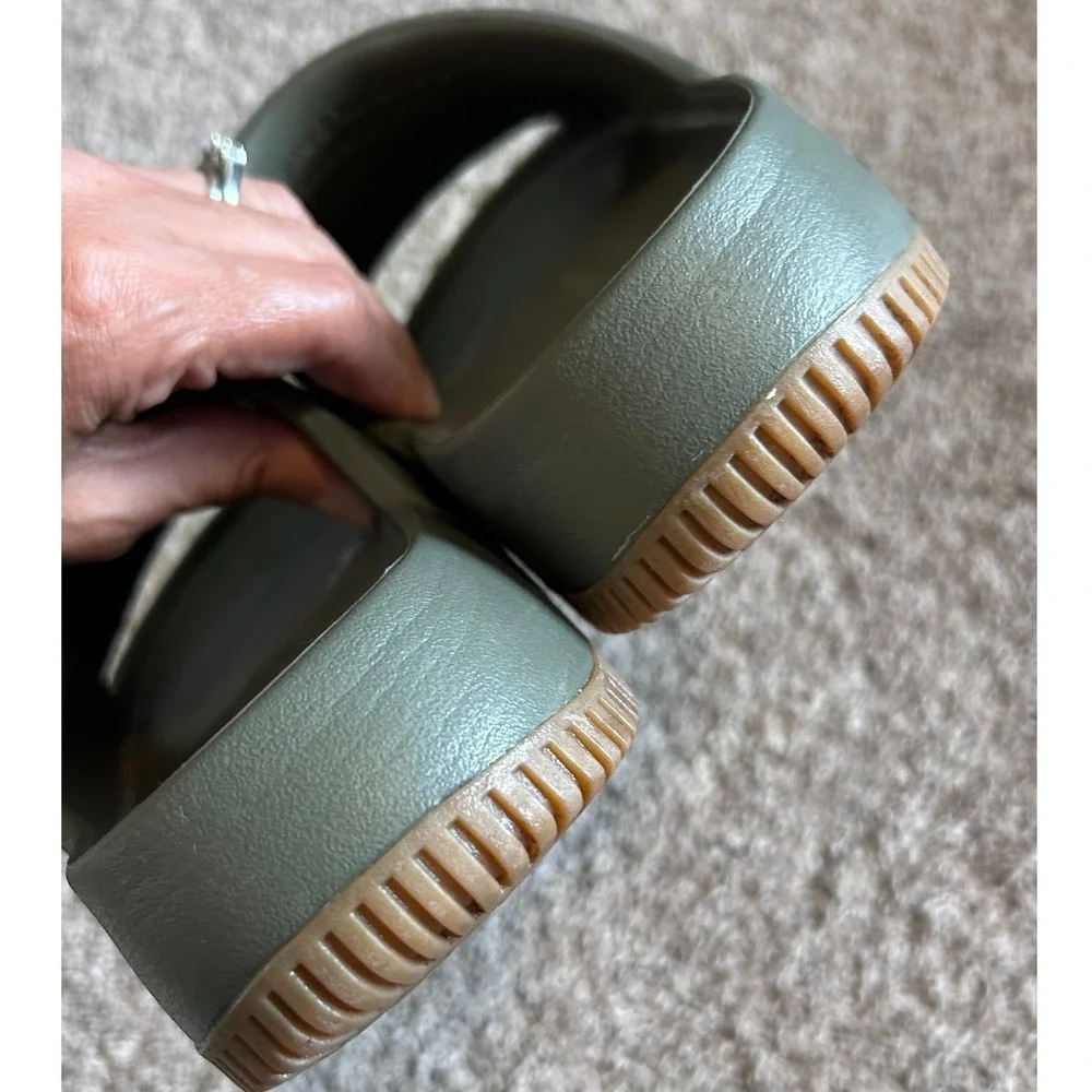 Nike Calm Medium Olive & Gum Slide Sandals SZ M9-W10